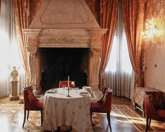 Park Hotel Villa Potenziani - Rieti - Їдальня