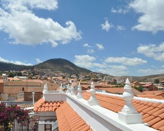 Hotel De Su Merced - Sucre - Exterior