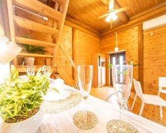 Awaji Seaside Log House - Akashi - Dining room