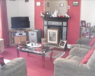 Oaklands - קורק - סלון