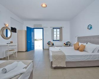 Thira's Dolphin - Akrotiri - Bedroom
