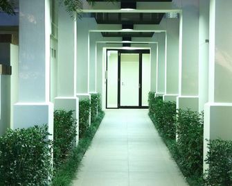 Domain Serviced Apartments - Brisbane - Hallway