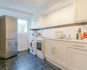 Simeon Serviced Apartments - Birmingham - Kitchen