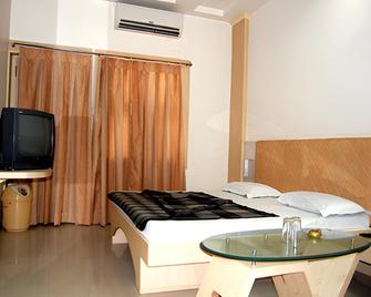 Hotel Meera - Chittorgarh - Bedroom