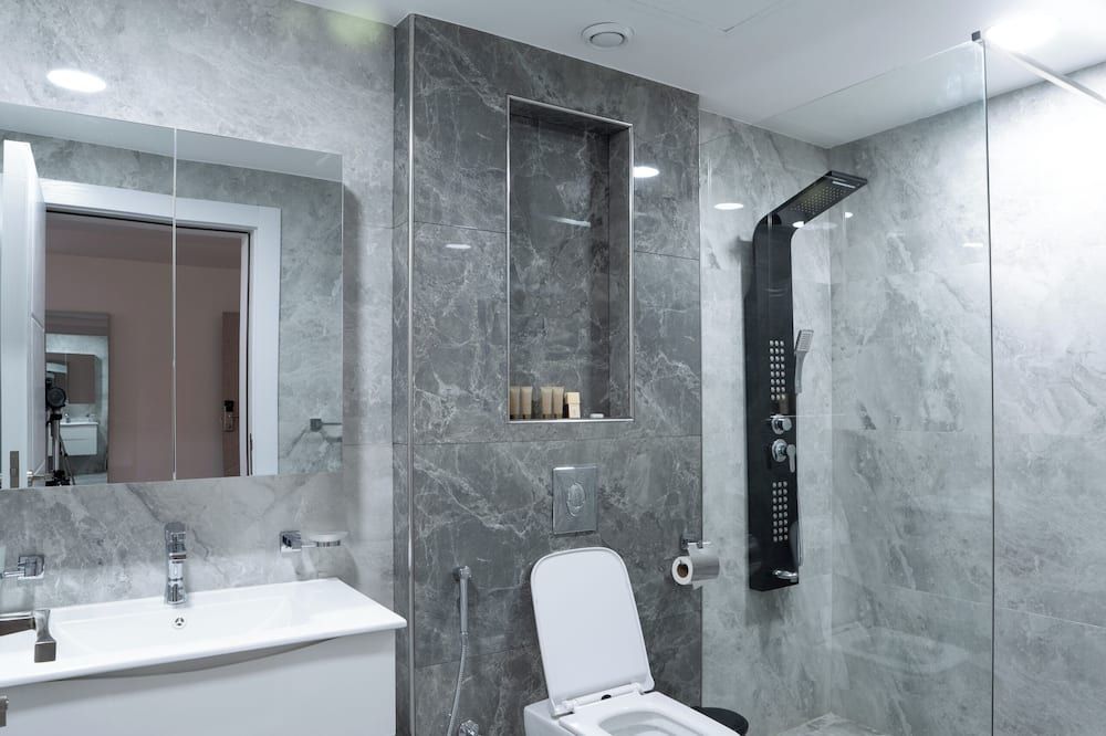 Plaza Athenee Hotel - כווית סיטי - חדר רחצה