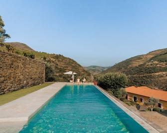 Quinta Dona Matilde - Peso da Régua - Piscine