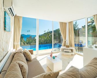 Likya Pavilion Hotel - קלקאן - סלון