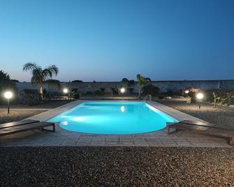 Villa Marinezzi - Mesagne - Piscina