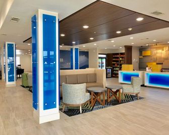Holiday Inn Express & Suites Longview South I-20 By IHG - לונגוויו - לובי