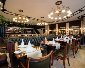 Hôtel-Restaurant L'Auberge - Spa - Restaurante