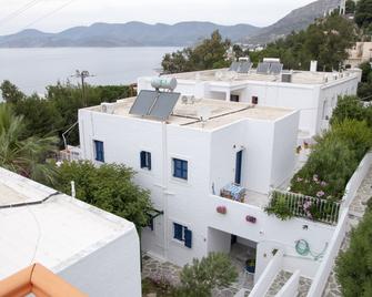 Tatsis Apartments - Masouri - Building
