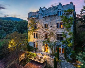 Chateau De Riell - Prades - Budova