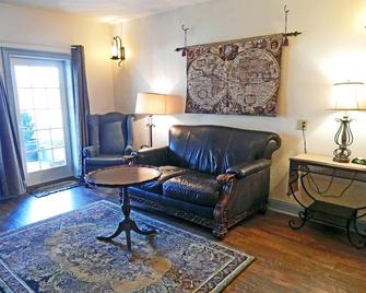 Battlefield Bed & Breakfast Inn - Gettysburg - Living room