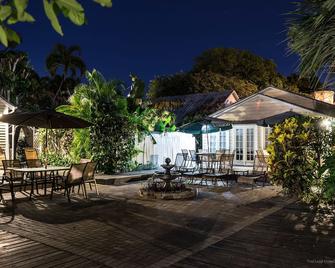 Duval House - קי ווסט - פטיו