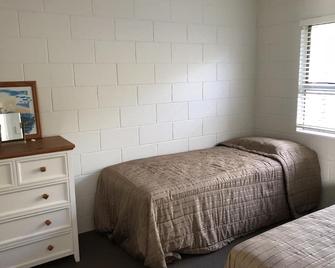 Self contained unit close to beautiful white sandy beach - Matauri Bay - Habitación