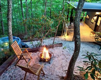 Moonlight Lullaby | Hot Tub | Brand new 2024 | - Slade - Patio