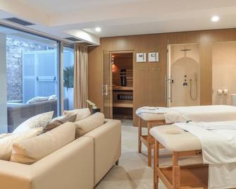Adriana Hvar Spa Hotel - Hvar - סלון