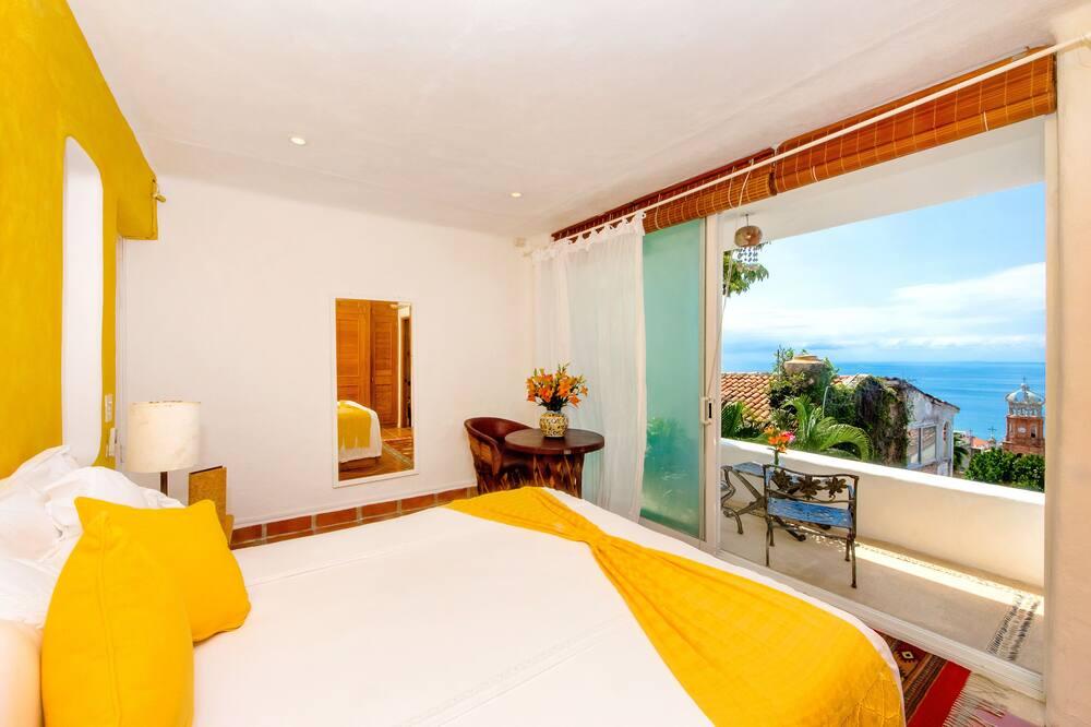 Luna Liquida Hotel Boutique C 126 C 2 9 3 . Puerto Vallarta