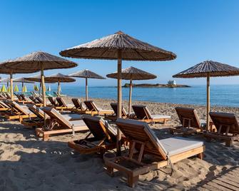 High Beach White - Adults Only - Mália - Ranta