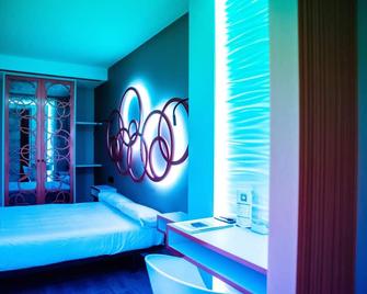 Hotel Centro Los Braseros - Burgos - Bedroom
