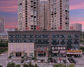 Jinyue Hotel - Huaihua - Building
