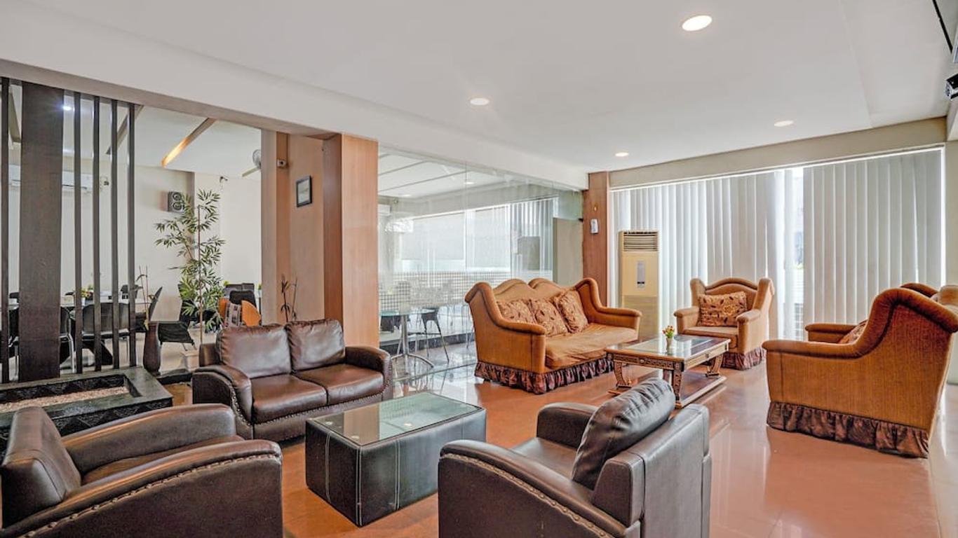 Townhouse Oak Padang Near Rth Imam Bonjol