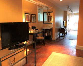 Suites at 249 - Culpeper - Room amenity