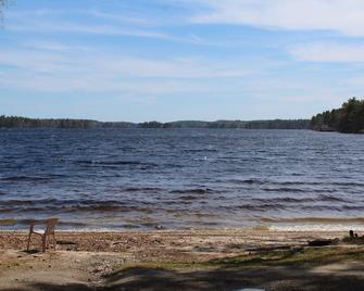 Sandy Beach Cottage - Cozy cottage with beach and lake views on Pemaquid Lake - Damariscotta - Beach