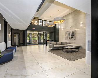 Boutique Bethesda Condo - Chevy Chase - Lobby