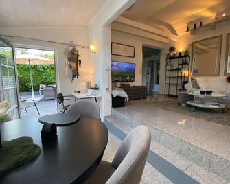 CasaVerde bei Köln-Messe & Flughafen - Rösrath - Wohnzimmer