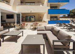 Ibiza Heaven Apartments - Sant Jordi de ses Salines - Innenhof