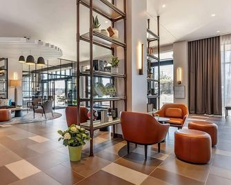 In the Heart of Capitol Riverfront, with a Rooftop Bar and Skyline Views On-Site - Arlington - Ingresso