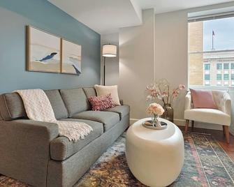 Fun Cozy 1 Br King Apts - 1 25 Mile Walk To Tiaa Bnk Fld - Jacksonville - Sala