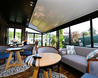 Kyriad Tarbes Odos - Tarbes - Living room