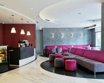 Wynwood Hotel - Pasig - Lobby
