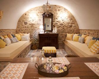 Dandy Villas Dimitsana - Dimitsana - Living room