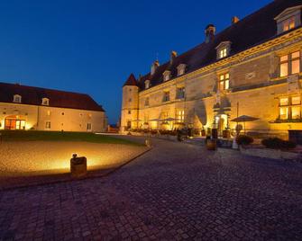 Hotel Golf Chateau de Chailly - Chailly-sur-Armançon - Building