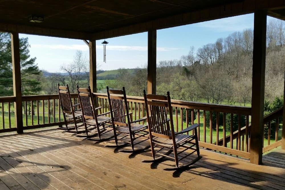 Nature's Paradise on 125-Acre Private Estate - Pulaski - Балкон