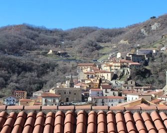 Al Fortino Normanno - Castelmezzano - Outdoors view
