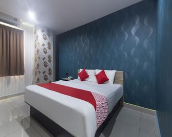 Capital O 804 Hotel Pinji - Ipoh - Bedroom