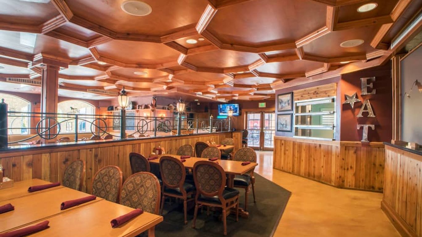 Villas at Zermatt Resort - Condos