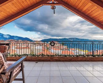 Rigas Hotel Arachova - Arachova - Balcony