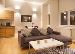 Premier Suites Plus Glasgow George Square - Glasgow - Living room
