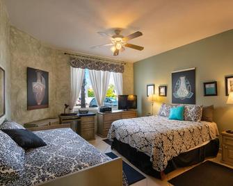 Casa Bliss is your ideal holiday getaway with ocean and golf course views - San José del Cabo - Soverom