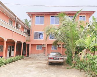 Hôtel La Rochelle - Douala - Building