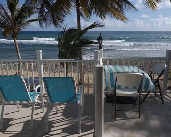 New beach front property - Patillas - Balcony