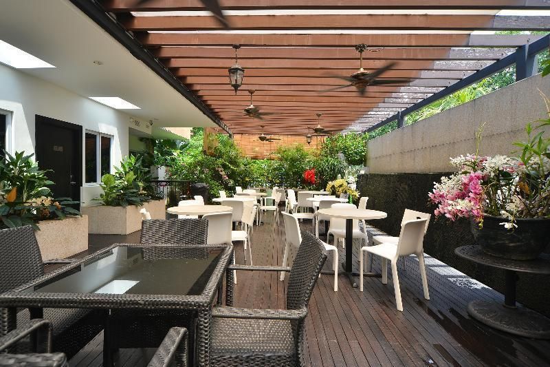 ريدورز نير مارين بارايد سنترال (إس جي كلين)