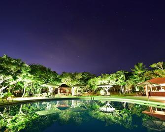Coco Garden Resort Okinawa - Uruma - Pool