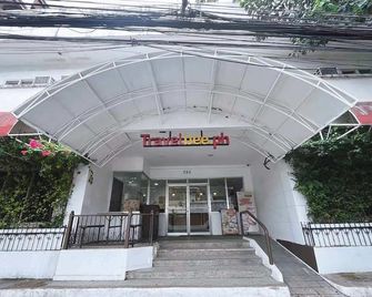 Travelbee Capitol Inn - Cebu City - Building