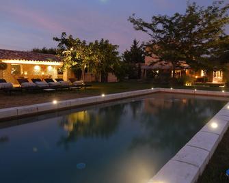 Clos De La Fontaine - Cabrières-d'Avignon - Piscina